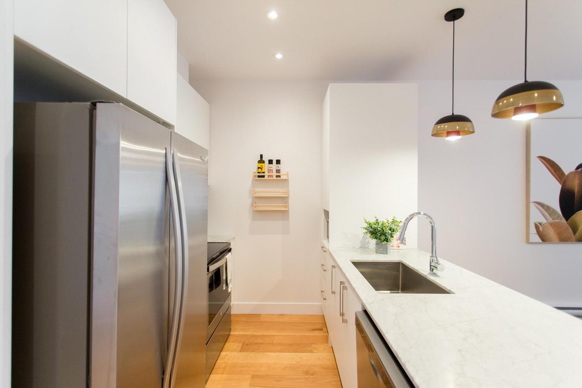 Hip, Stylish Apartment In Little Italy By Den Stays A Montreal Pokoj fotografie