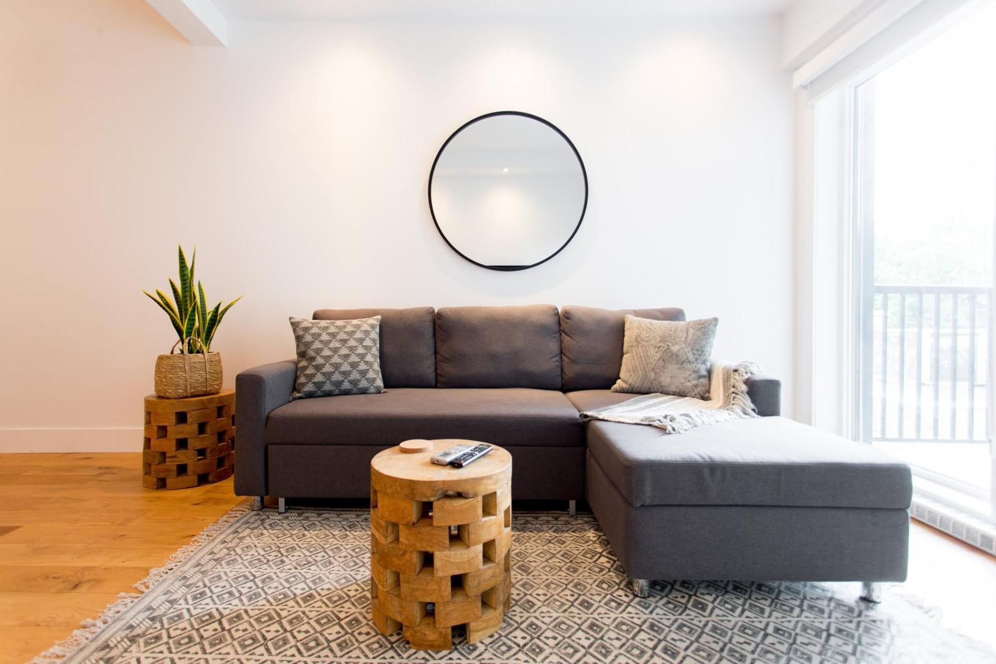 Hip, Stylish Apartment In Little Italy By Den Stays A Montreal Pokoj fotografie